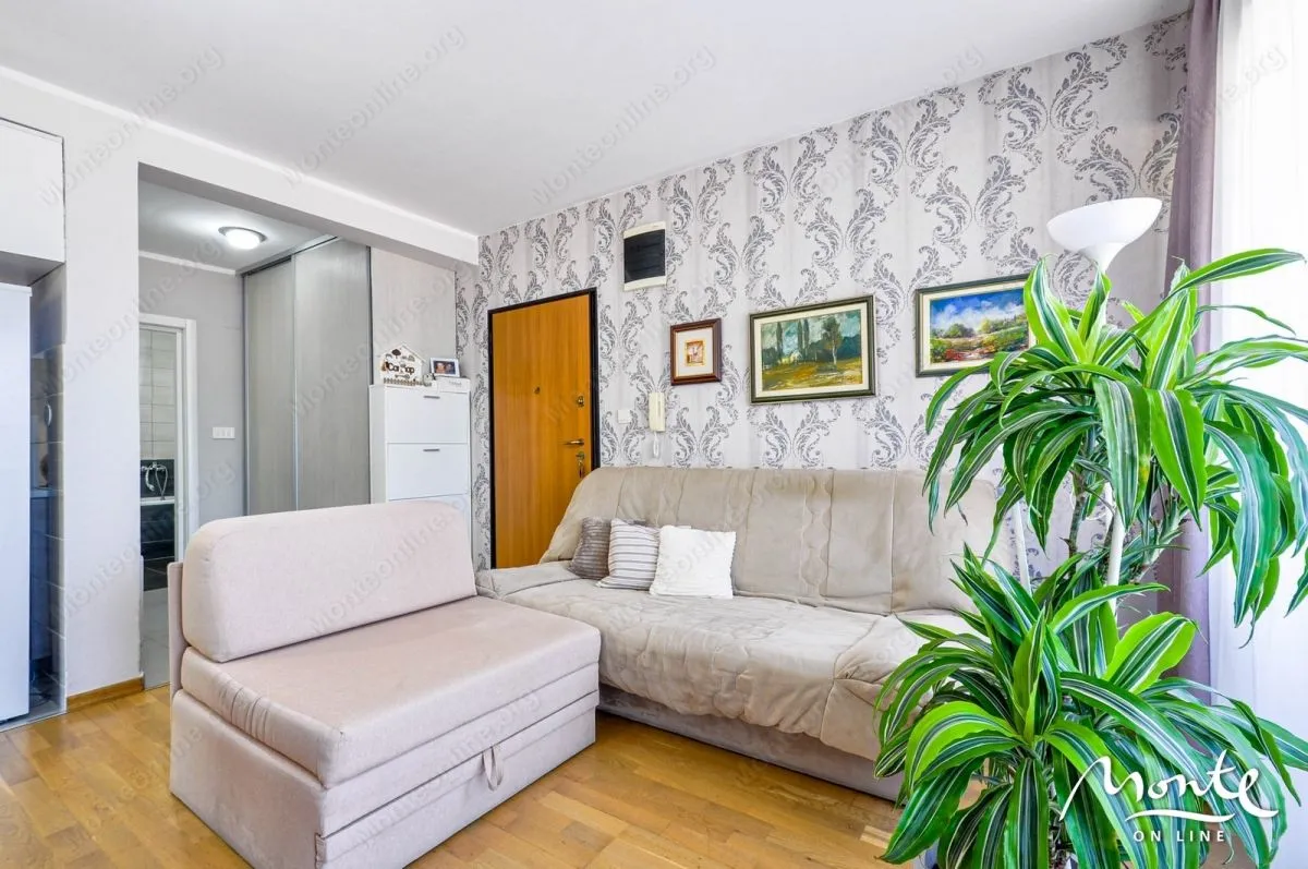 Prodaja, jednosoban stan, 50m², Tivat, Crna Gora