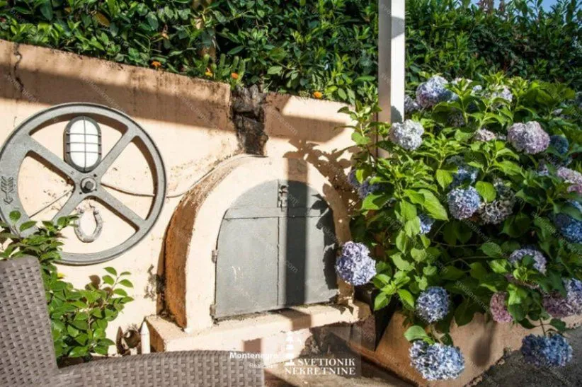 Prodaja, kuća, 187m², Igalo, Herceg Novi