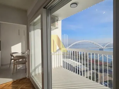 Izdavanje, trosoban stan, 70m², Kej, Novi Sad Sve Podlokacije - image 11