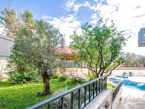 Sale, house, 240m², Tivat, Crna Gora - image 7