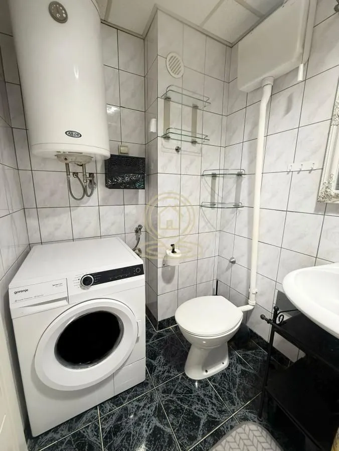 Prodaja, dvosoban stan, 48m², Grbavica, Novi Sad Sve Podlokacije