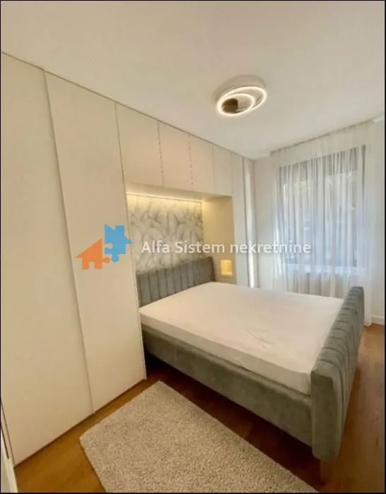 Rent, two bedroom apartment, 60m², Crveni Krst, Beograd