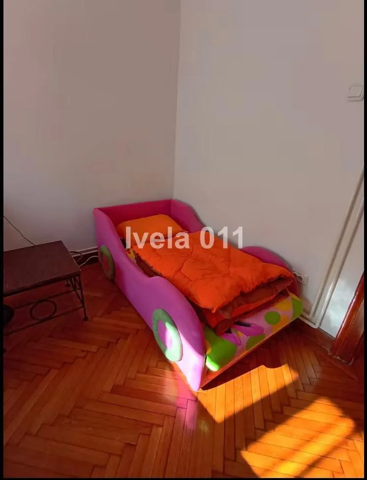 Rent, two bedroom apartment, 45m², Vračar Sve Podlokacije, Beograd