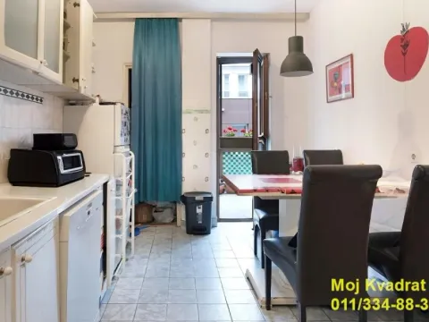 Sale, four bedroom apartment, 137m², Savski Venac, Beograd - image 7