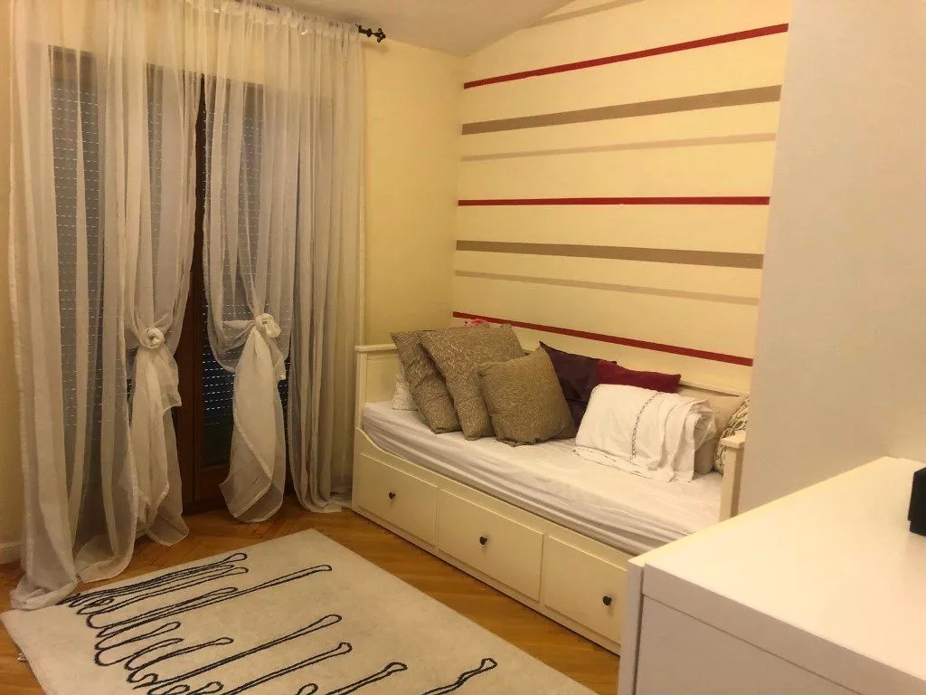 Rent, three bedroom apartment, 122m², Gorica C, Podgorica