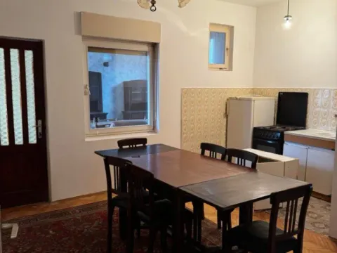 Rent, five bedroom apartment, 260m², Stari Banovci, Stara Pazova