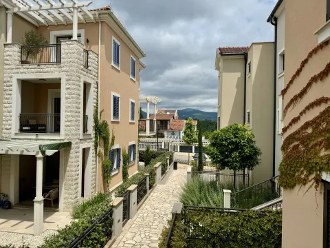 Prodaja, stan, 45m², Luštica Bay, Tivat - image 7