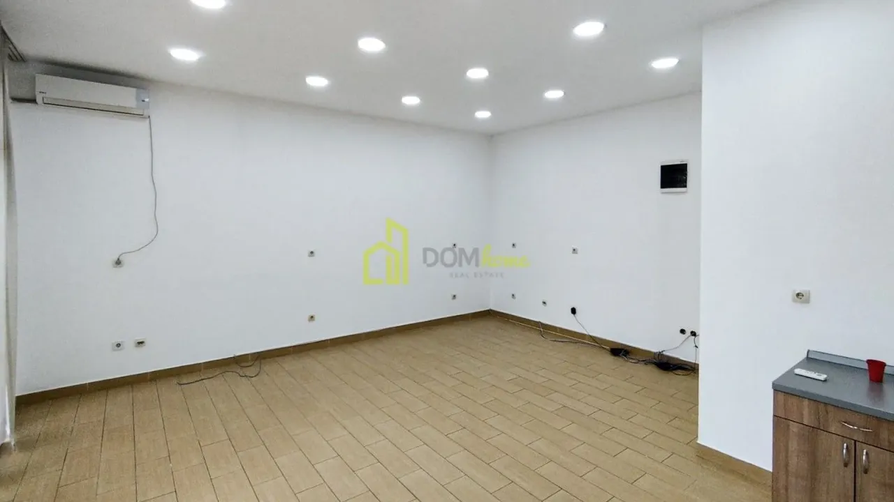 Izdavanje, poslovni prostor, 31m², Podgorica, Crna Gora
