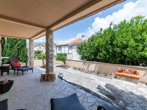 Prodaja, kuća, 119m², Kotor, Crna Gora - image 17