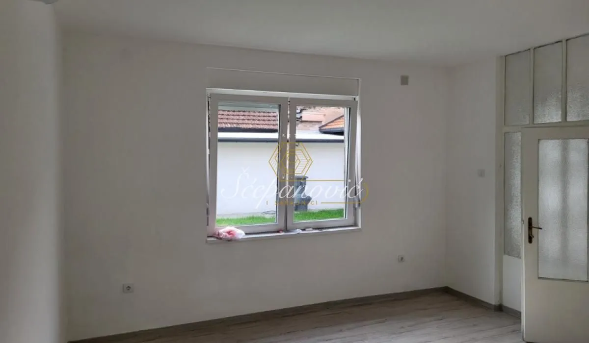 Prodaja, kuća, 94m², Banatić, Novi Sad Sve Podlokacije