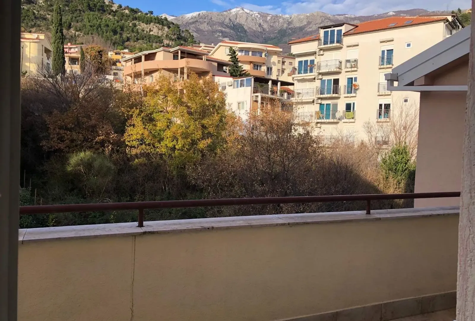 Izdavanje, stan, 70m², Budva, Crna Gora
