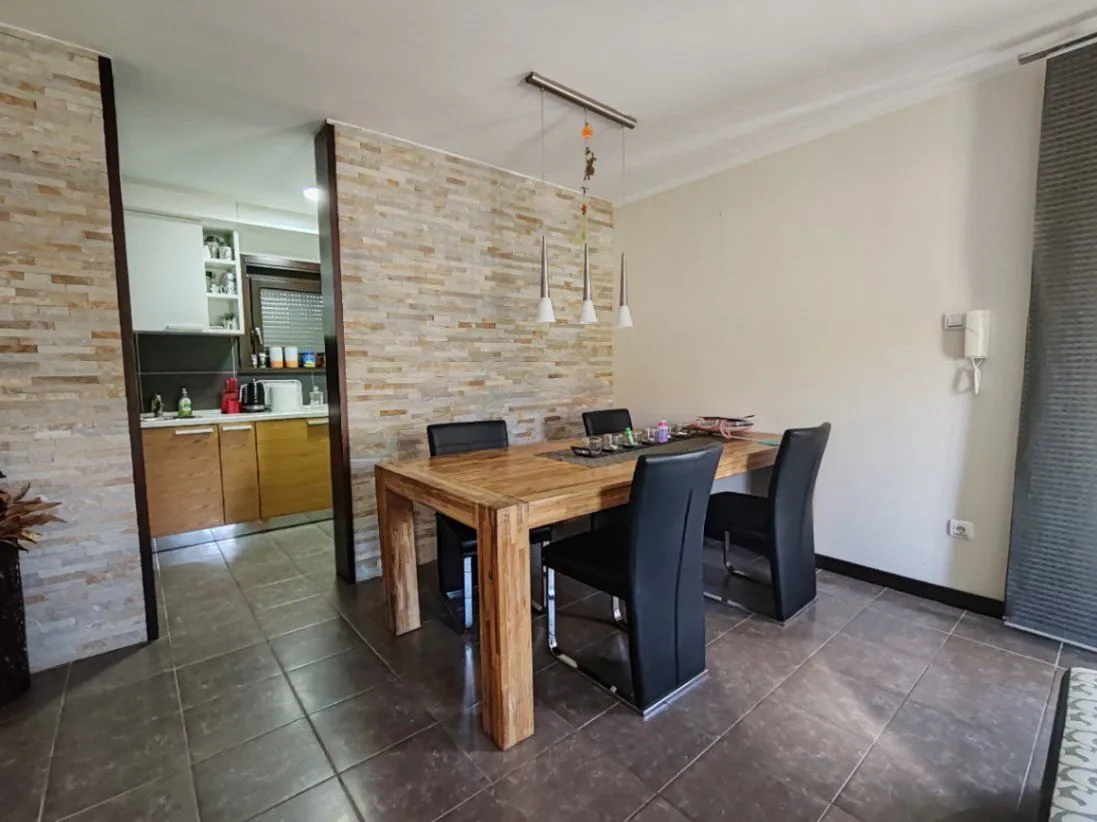 Prodaja, kuća, 170m², Lešnica, Loznica