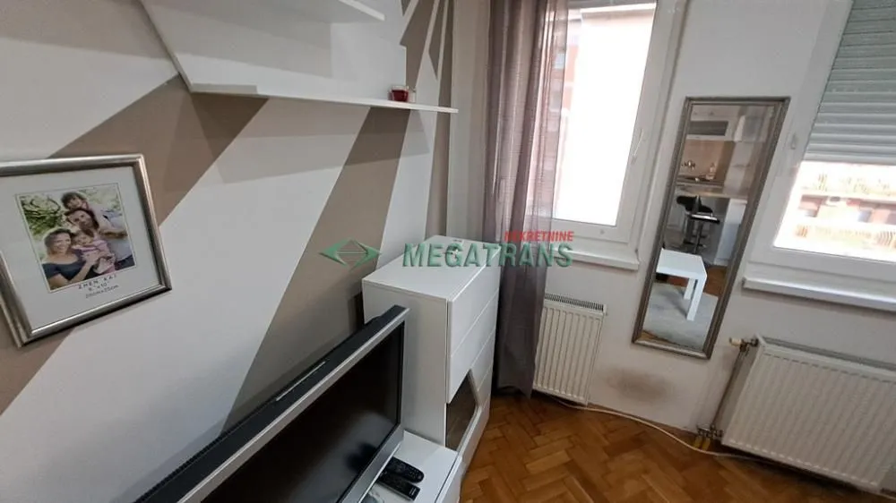 Rent, apartment, 23m², Bulevar Oslobodjenja, Novi Sad Sve Podlokacije