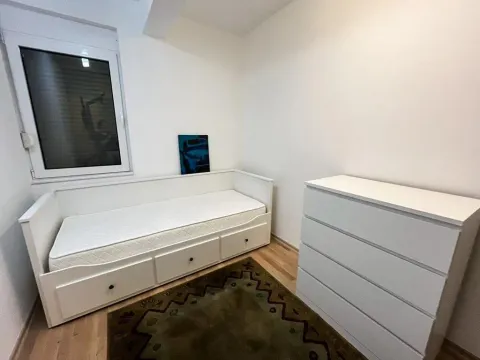 Izdavanje, dvosoban stan, 50m², Preko Morače, Podgorica - image 5