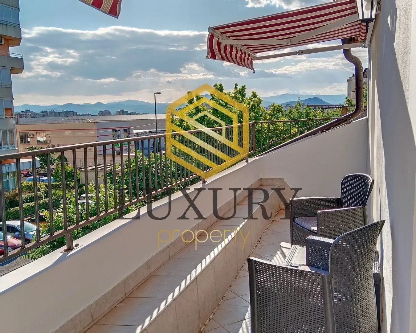 Rent, studio apartment, 40m², Stari Aerodrom, Podgorica