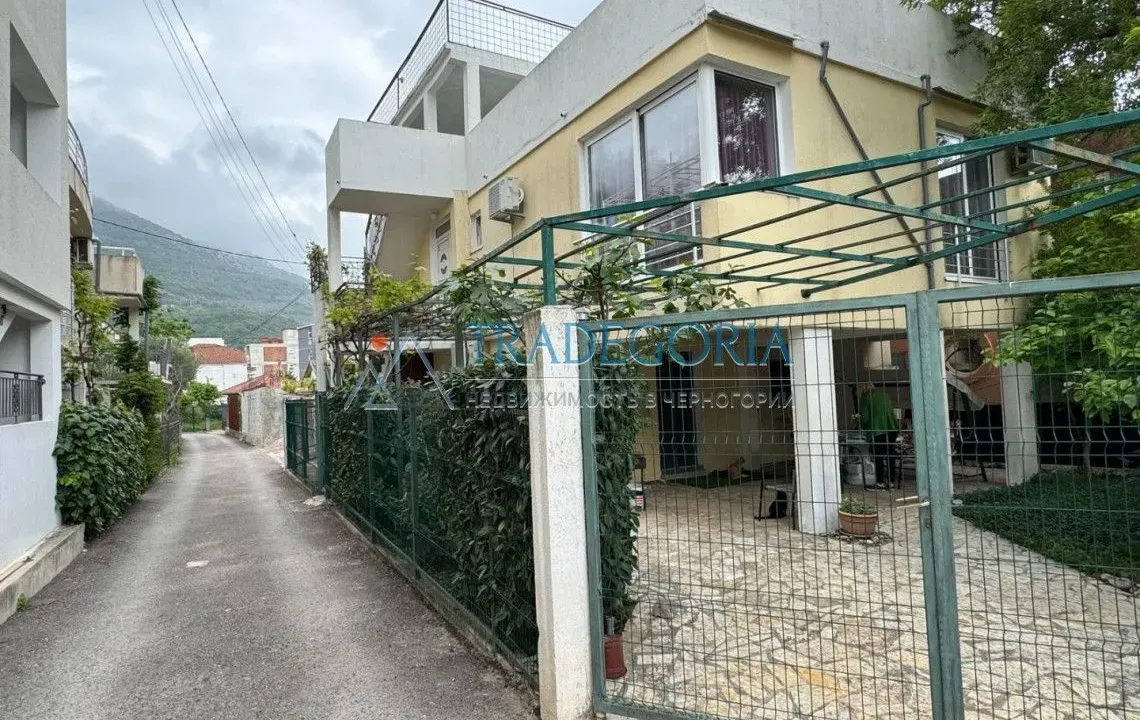 Prodaja, kuća, 180m², Sutomore, Bar