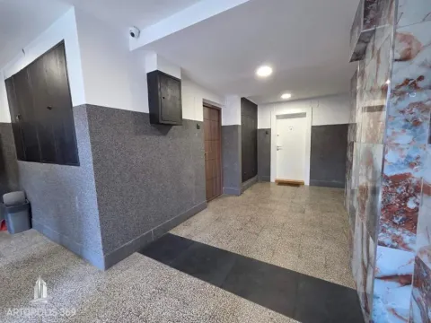 Prodaja, trosoban stan, 79m², Zemun Gornji Grad, Zemun Sve Podlokacije - image 19