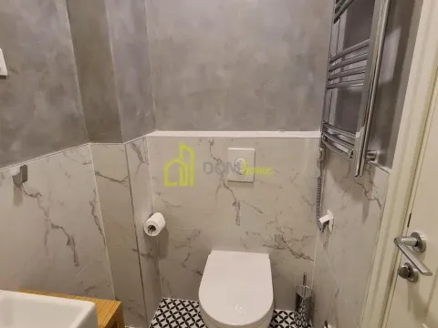 Izdavanje, trosoban stan, 95m², City Kvart, Podgorica - image 26