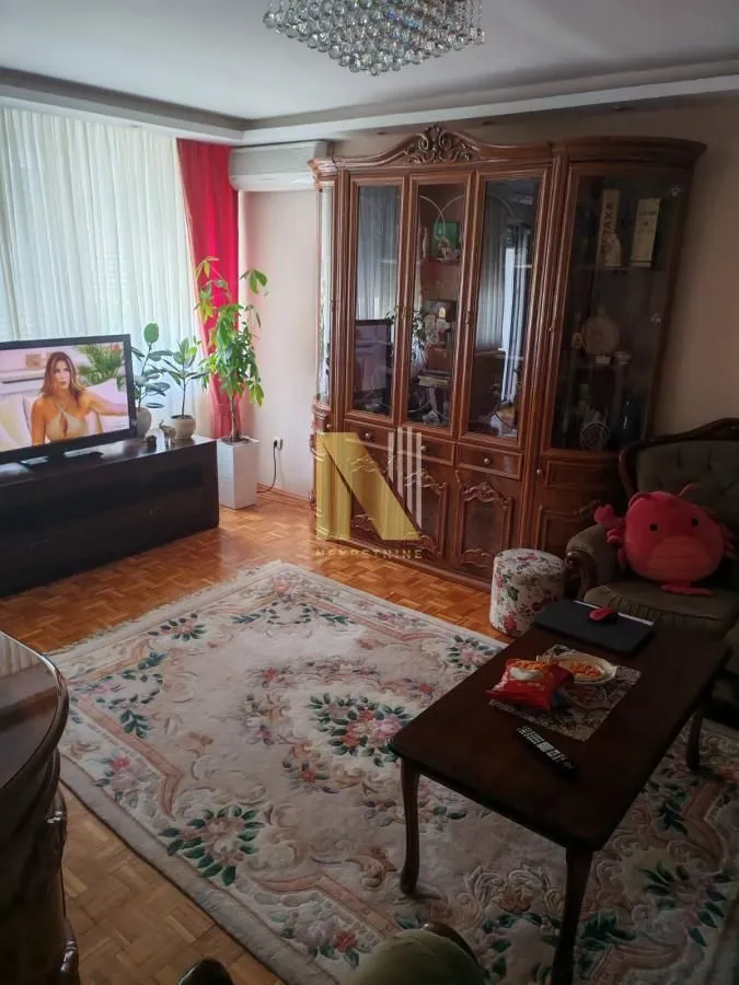 Prodaja, četvorosoban stan, 86m², Petrovaradin, Novi Sad