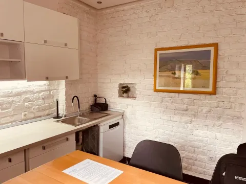 Rent, three bedroom apartment, 60m², Dorćol Sve Podlokacije, Beograd - image 4