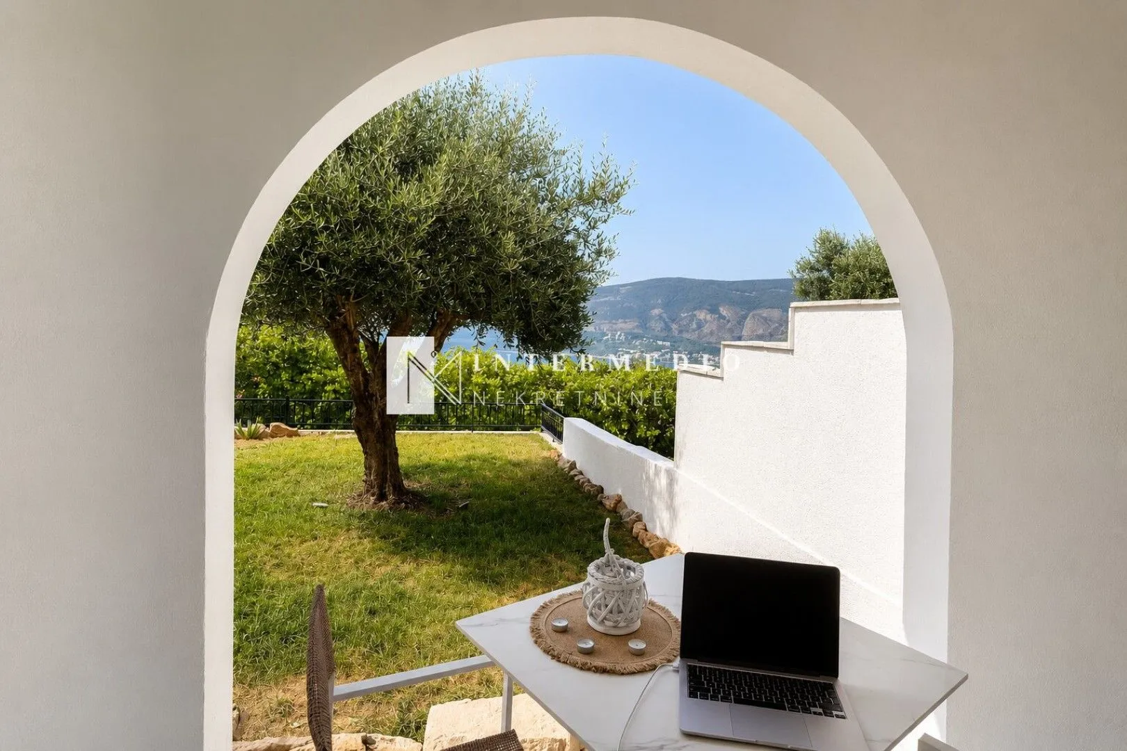 Prodaja, jednosoban stan, 57m², Srbina, Herceg Novi