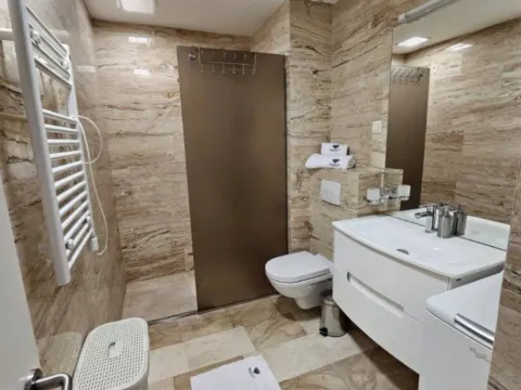 Prodaja, dvosoban stan, 77m², Tre Canne, Budva - image 8