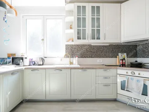 Prodaja, kuća, 270m², Baošići, Herceg Novi - image 14