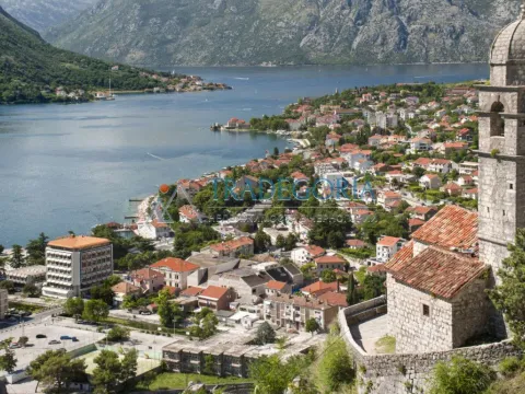 Prodaja, trosoban stan, 187m², Dobrota, Kotor - image 6