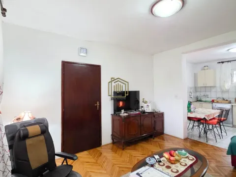 Sale, house, 115m², Tološi, Podgorica - image 4