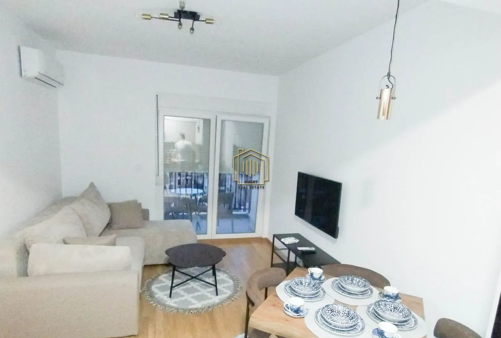 Izdavanje, dvosoban stan, 56m², Stara Varoš, Podgorica