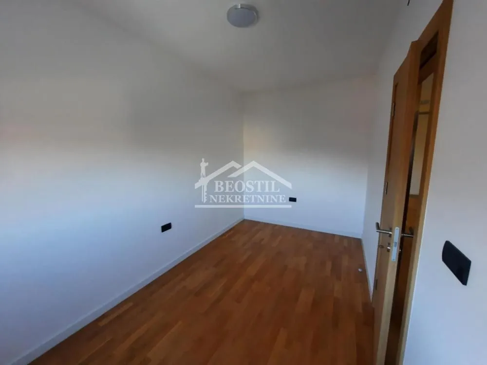 Izdavanje, jednosoban stan, 42m², Surčin, Beograd