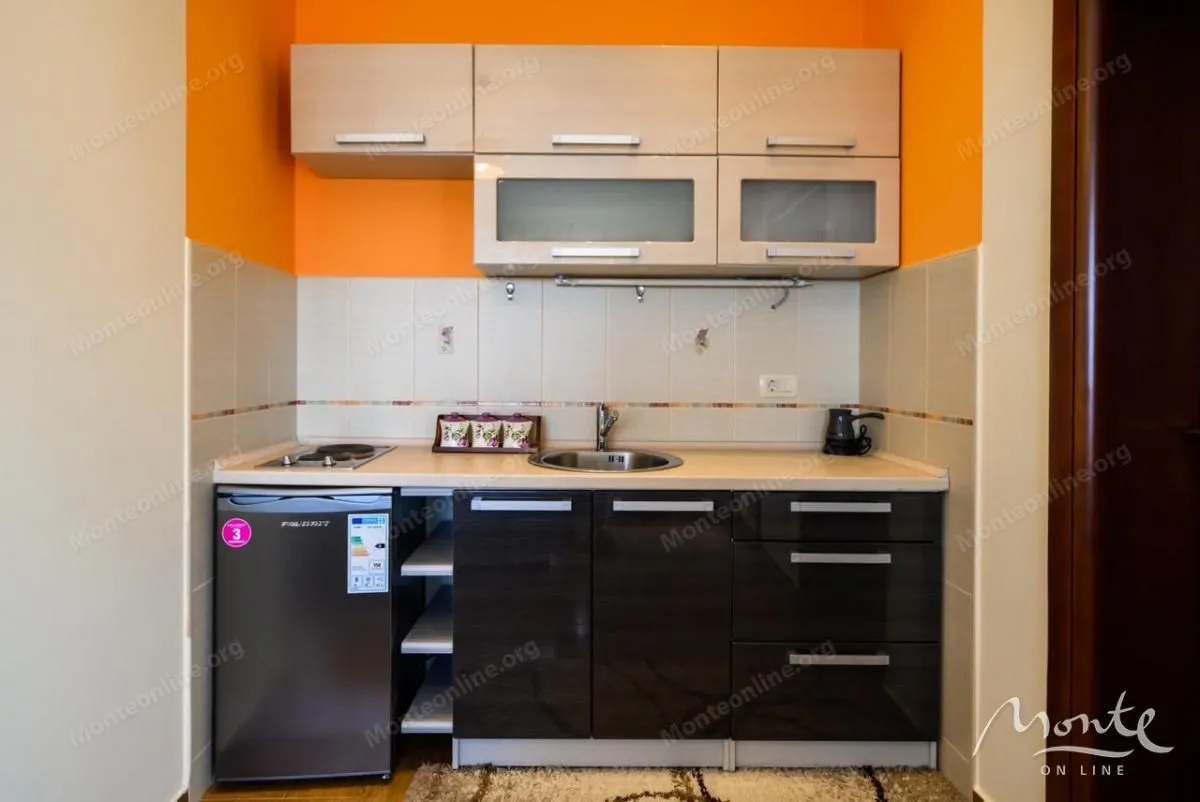 Prodaja, kuća, 252m², Šušanj, Bar