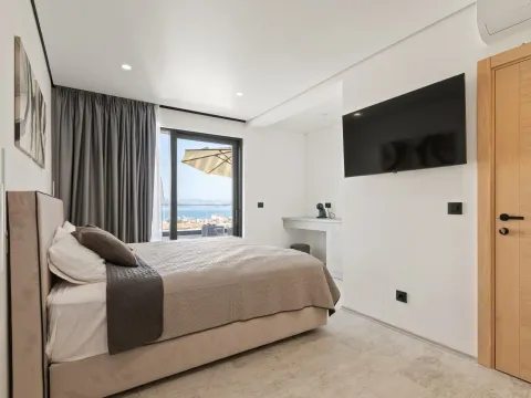 Rent, house, 400m², Marići, Tivat - image 11