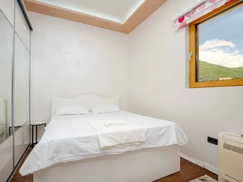 Prodaja, dvosoban stan, 94m², Budva, Crna Gora - image 11