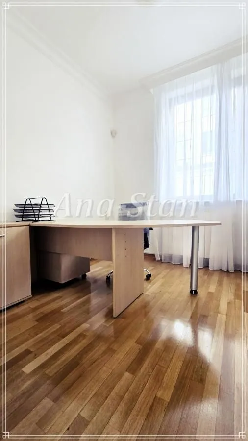 Rent, house, 290m², Voždovac Sve Podlokacije, Beograd