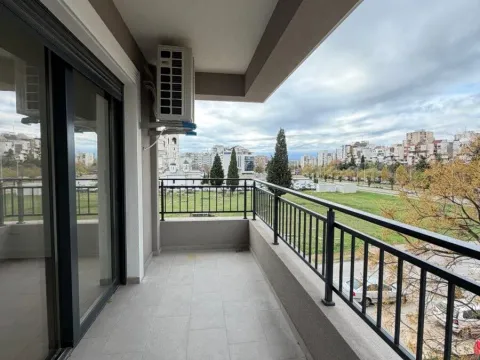 Izdavanje, trosoban stan, 113m², Preko Morače, Podgorica - image 2