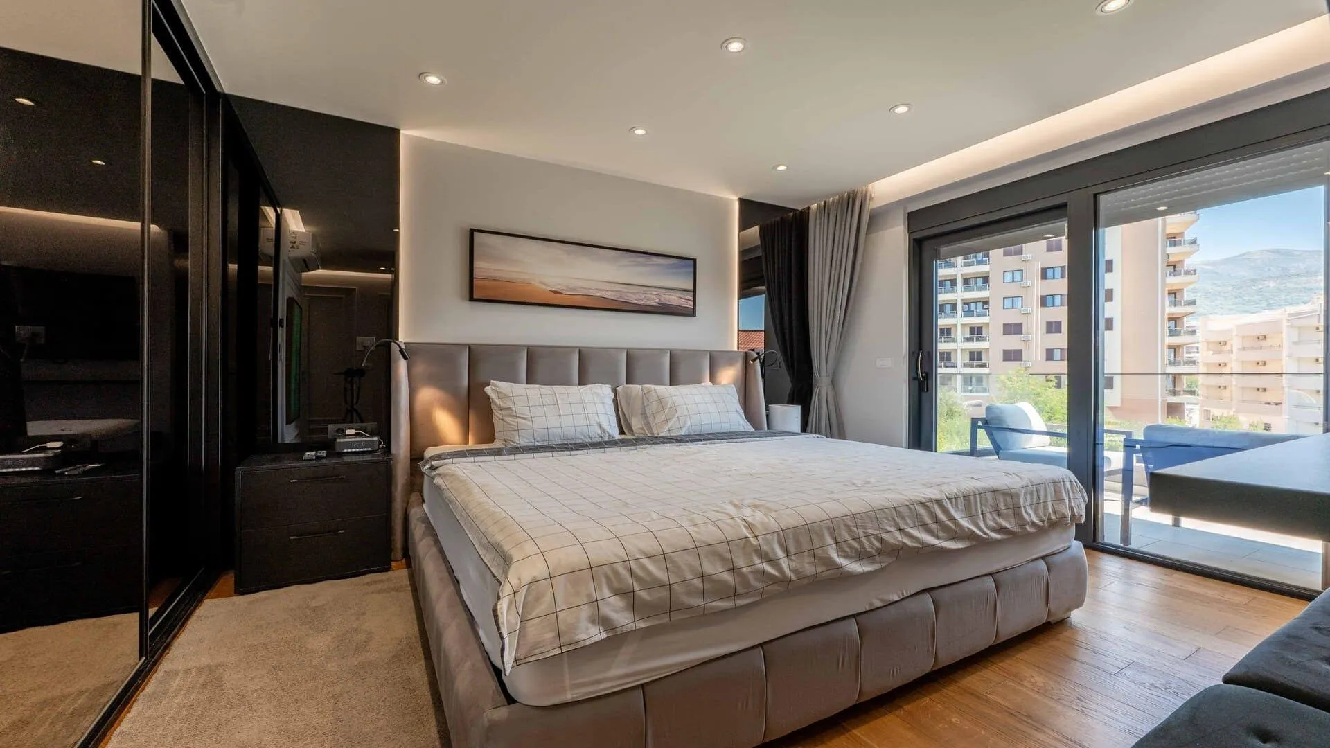 Sale, three bedroom apartment, 125m², Bečići, Budva