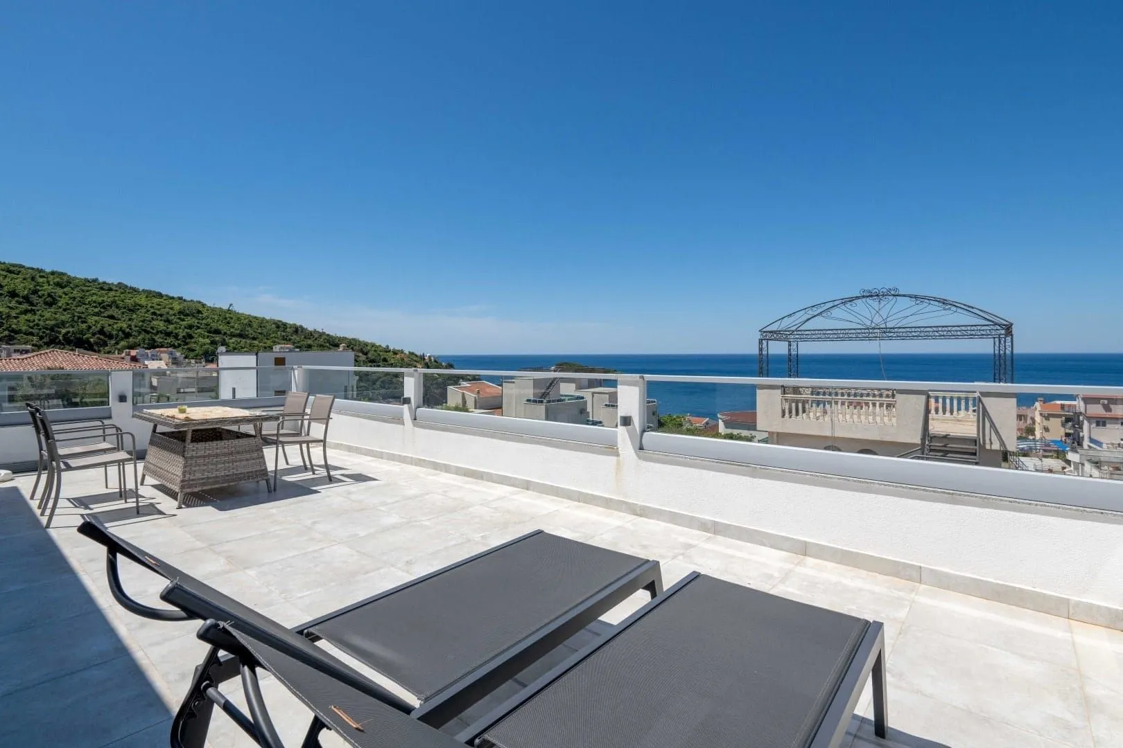 Sale, house, 272m², Utjeha, Bar
