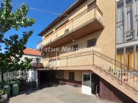 Prodaja, kuća, 875m², Kać, Novi Sad Sve Podlokacije - image 12