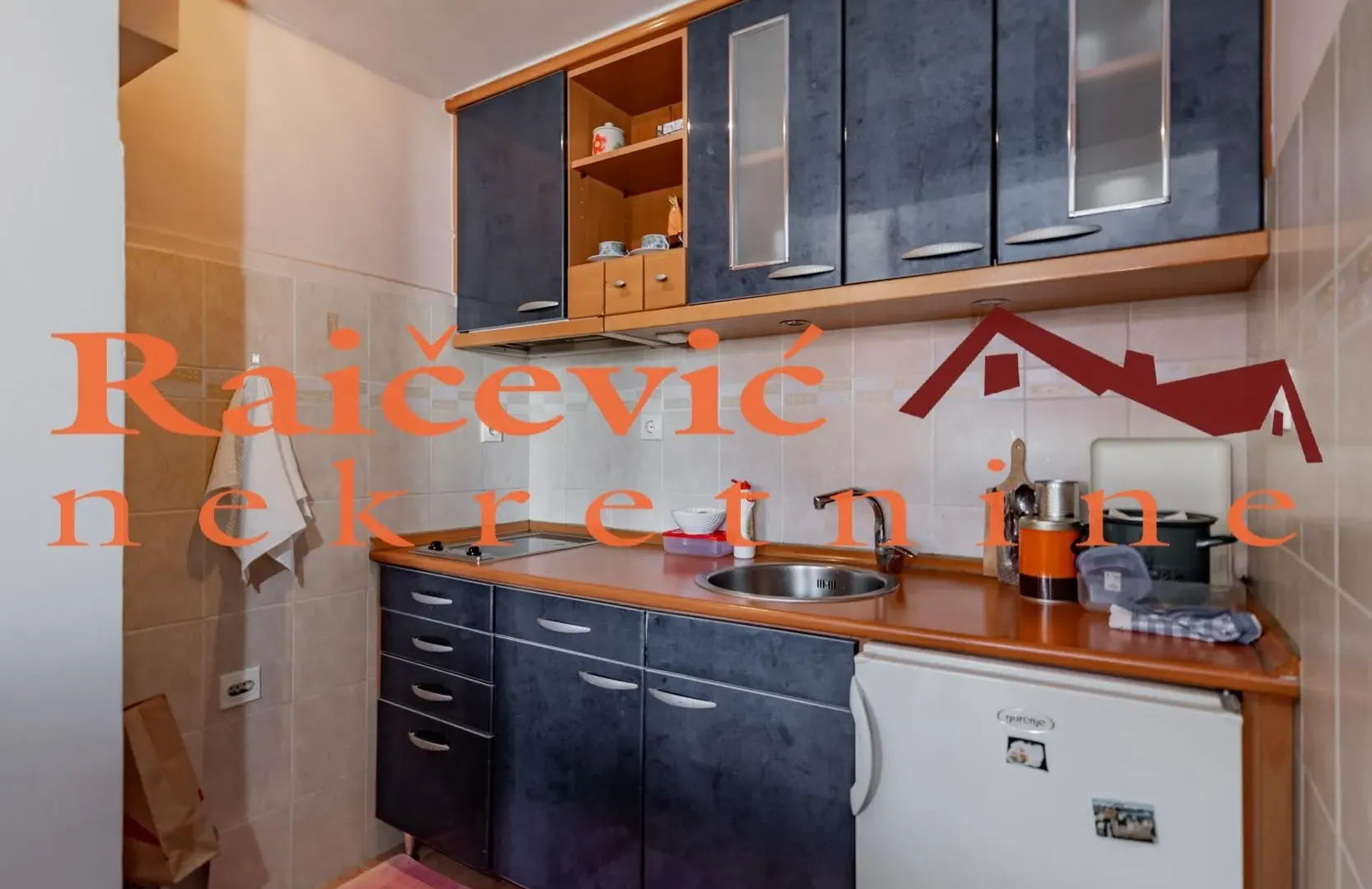 Sale, house, 250m², Brace Jerković, Voždovac Sve Podlokacije