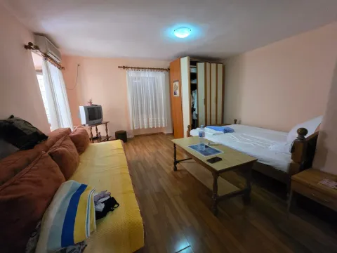 Sale, house, 167m², Stari Grad, Budva - image 11