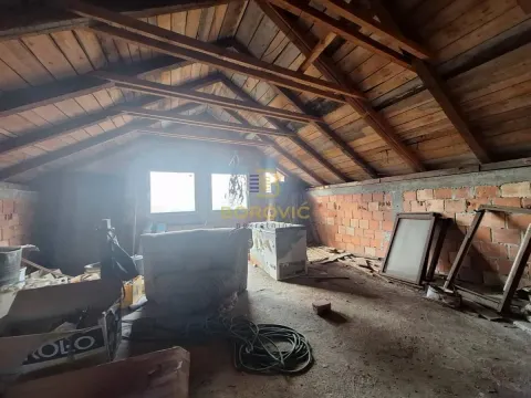 Sale, house, 188m², Voždovac Sve Podlokacije, Beograd - image 15