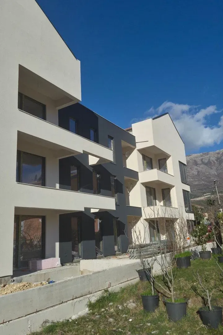 Prodaja, jednosoban stan, 51m², Radanovići, Kotor