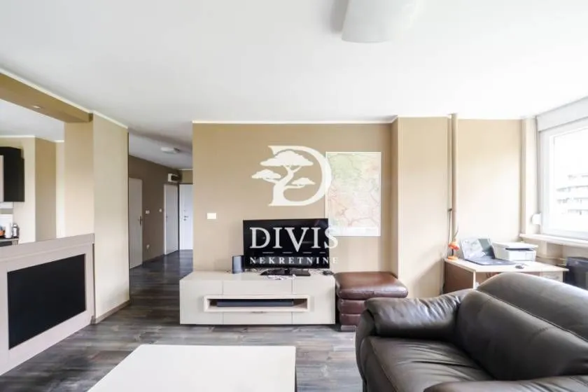 Prodaja, dvosoban stan, 58m², Zemun Sve Podlokacije, Beograd