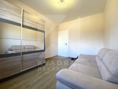 Rent, house, 146m², Tološi, Podgorica - image 12