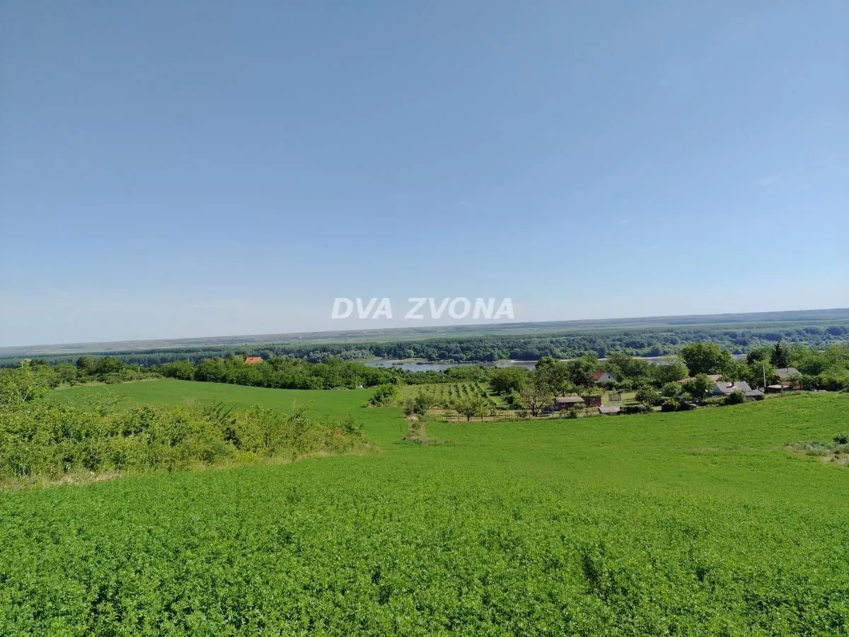 Prodaja, plac, 4300m², Novi Slankamen, Inđija