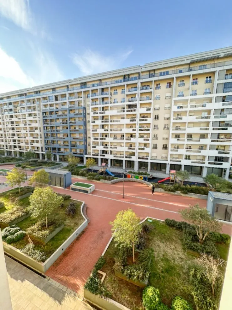 Izdavanje, dvosoban stan, 69m², Master Kvart, Podgorica