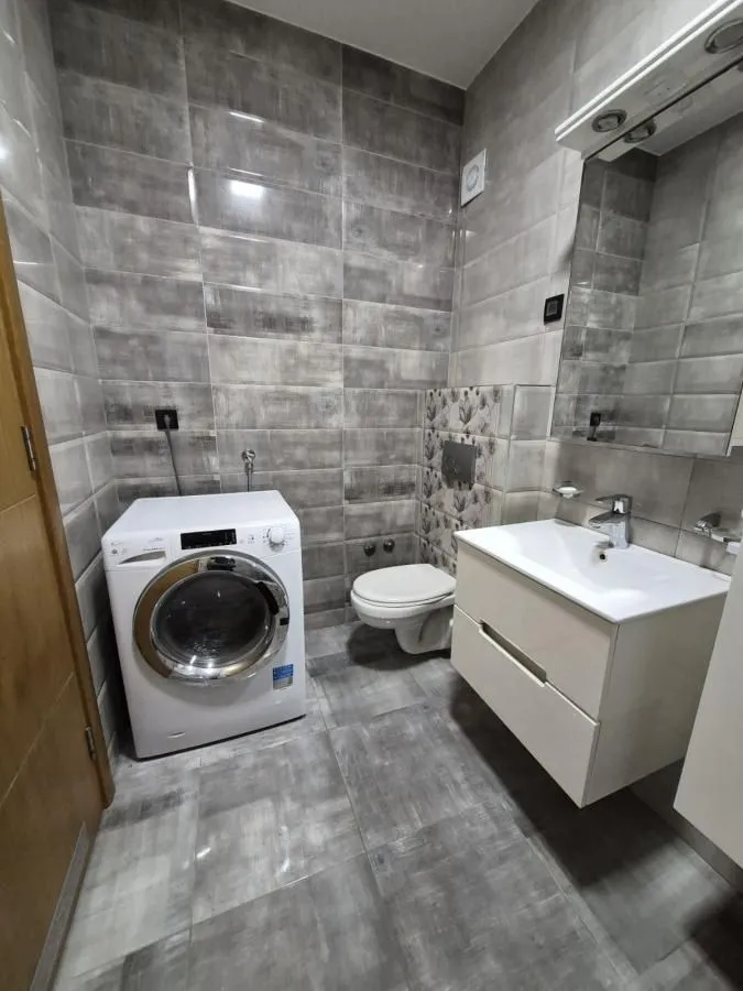 Prodaja, trosoban stan, 65m², Sajmište, Novi Sad