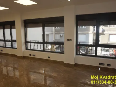 Sale, office space, 135m², Đeram Pijaca, Beograd - image 1