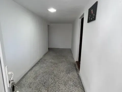 Sale, two bedroom apartment, 55m², Bar, Crna Gora - image 8